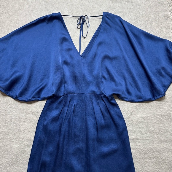 ESCADA Silk Cornflower Blue Vneck Satin Batwing Midi Dress 36 S - Picture 4 of 9